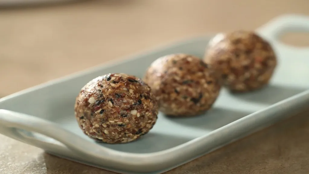 Flax Seeds Laddoo served in tray