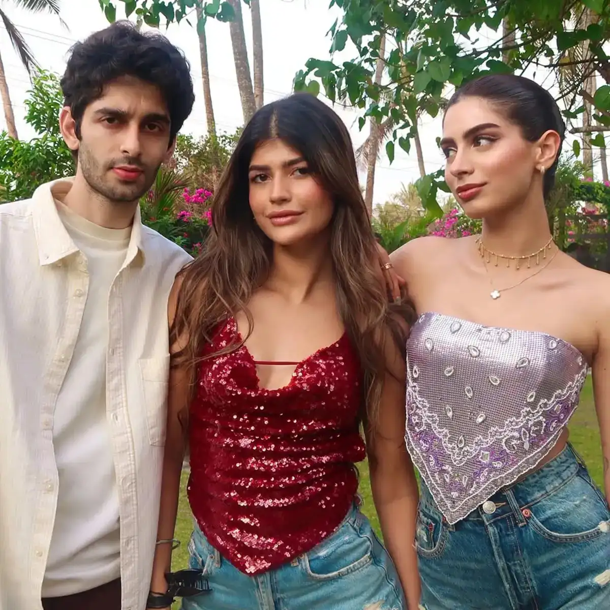 Khushi Kapoor's bold bikini pictures: Glamorous style with girl gang by the pool