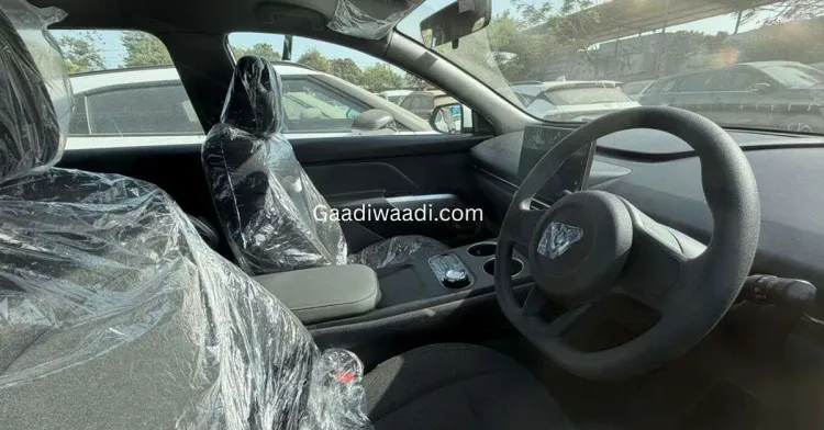 vinfast limo green interior spied