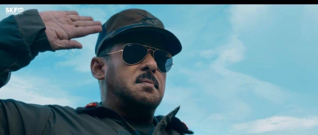 Salman Khan's Maatrubhumi controversy: Film reshot 40%, defence ministry objects to China mention Salman Khan's Maatrubhumi controversy: Film reshot 40%, defence ministry objects to China mention