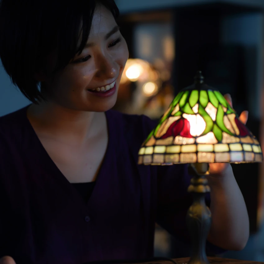 woman leaving lights on clutter energy leak