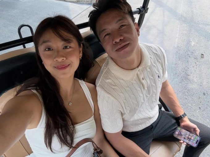 Melvin Lim (R) and Grayce Tan. Photo from Reddit