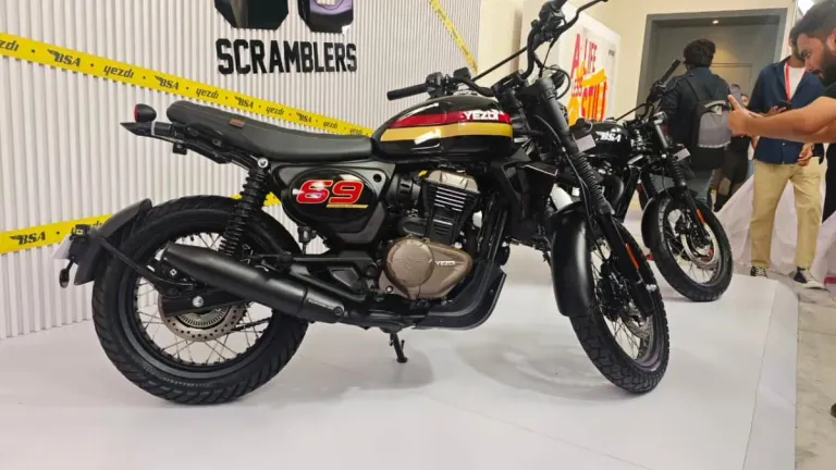 yezdi-scrambler-side
