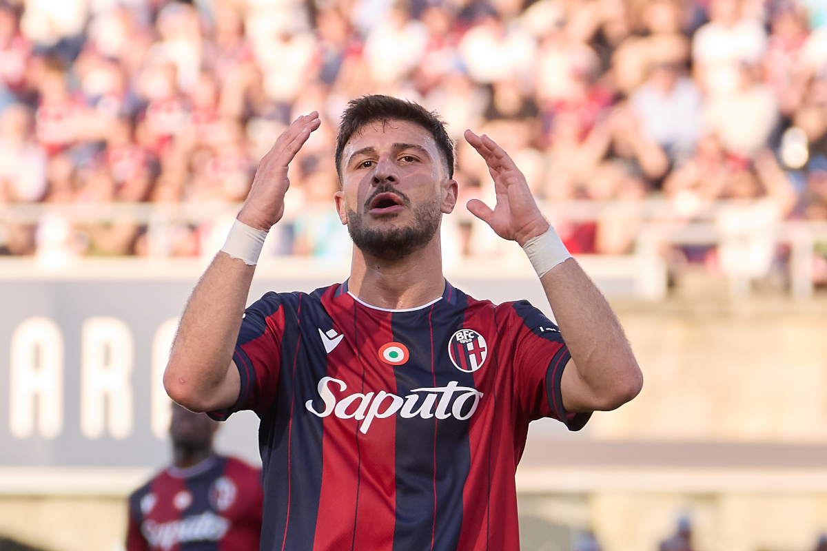 BOLOGNA, ITALY - APRIL 25: Riccardo Orsolini of Bologna FC reacts during the Serie A match between Bologna FC 1909 and AS Roma at Renato Dall'Ara Stadium on April 25, 2026 in Bologna, Italy. (Photo by Emmanuele Ciancaglini/Getty Images)