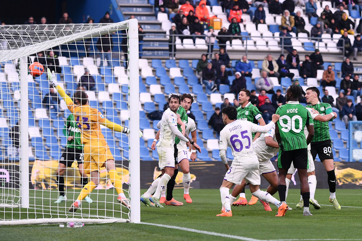 SASSUOLO, ITALY - DECEMBER 06: Tarik Muharemovic of US Sassuolo Calcio scores his team's second goal during the Serie A match between US Sassuolo Calcio and ACF Fiorentina at Mapei Stadium Citta del Tricolore on December 06, 2025 in Sassuolo, Italy. (Photo by Alessandro Sabattini/Getty Images)
