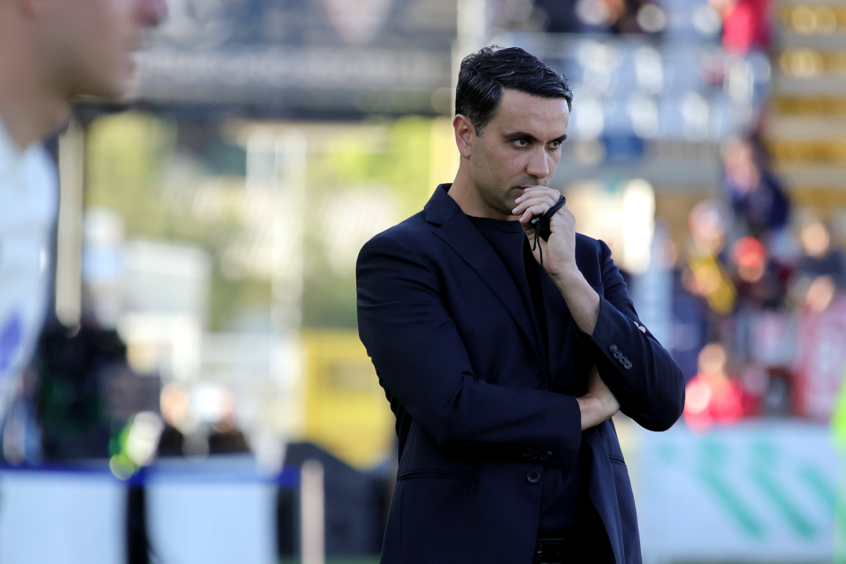 CAGLIARI, ITALY - APRIL 27: Coach of Atalanta Raffaele Palladino looks on during the Serie A match between Cagliari Calcio and Atalanta BC at Stadio Sant'Elia on April 27, 2026 in Cagliari, Italy. (Photo by Enrico Locci/Getty Images)