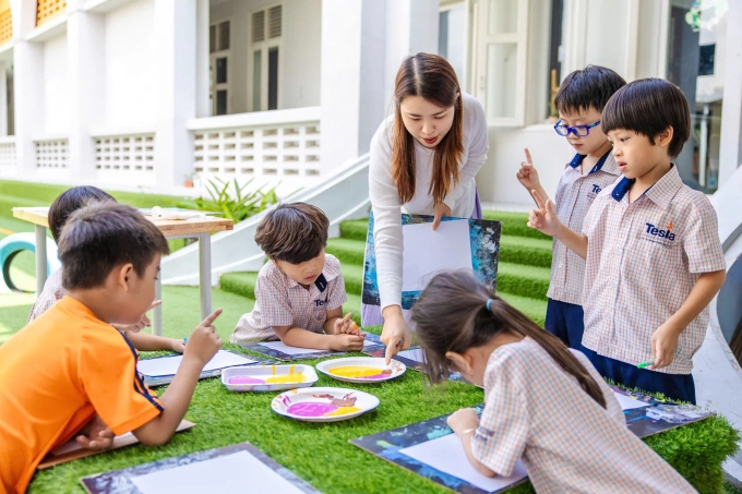 Primary students are encouraged to be creative through arts. Photo courtesy of Tesla Education