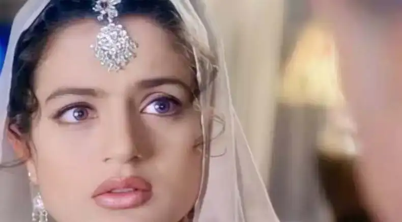 Ameesha Patel's eyes removed from Lagaan, success in Gadar