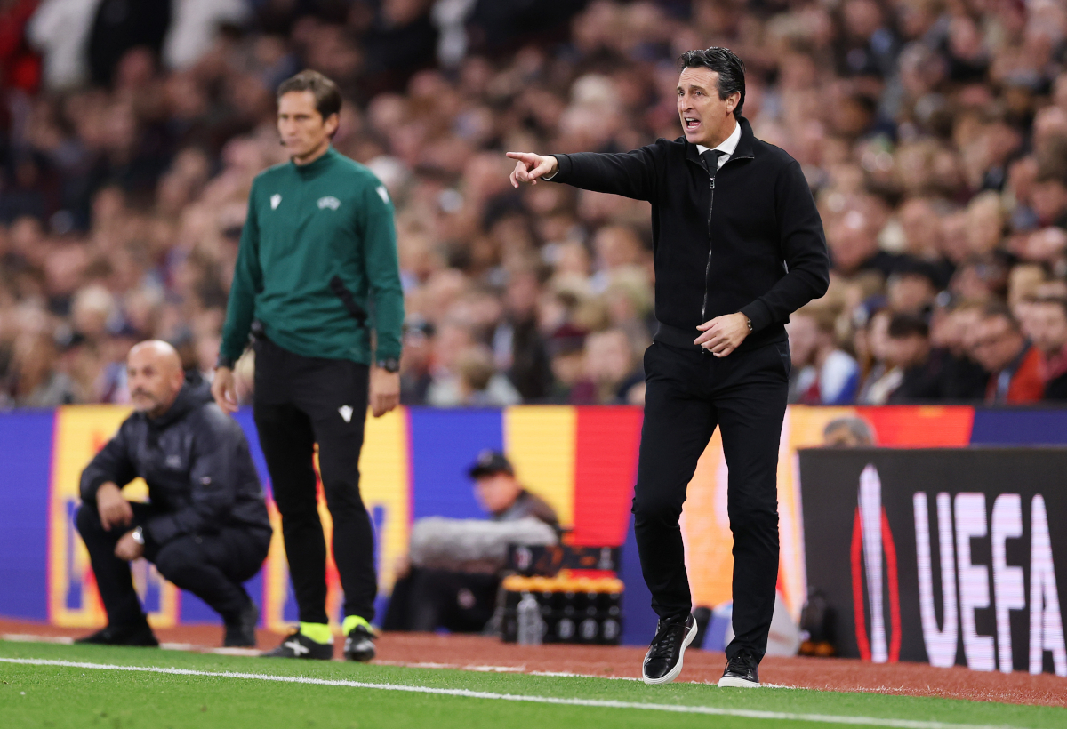 BIRMINGHAM, ENGLAND - SEPTEMBER 25: Unai Emery, Manager of Aston Villa, gestures from the sidelines during the UEFA Europa League 2025/26 League Phase MD1 match between Aston Villa FC and Bologna FC 1909 at Villa Park on September 25, 2025 in Birmingham, England. (Photo by Justin Setterfield/Getty Images)