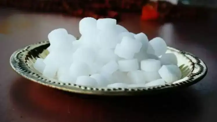 Amazing Benefits of Camphor: Health and Home Uses