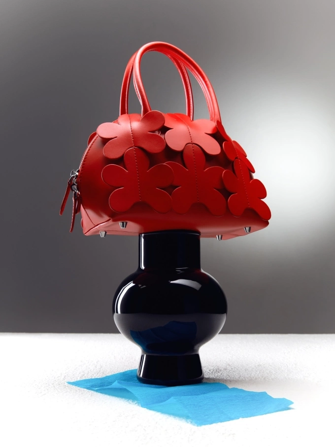 ZIG Shell Bag. Photo courtesy of Peggy Hartanto