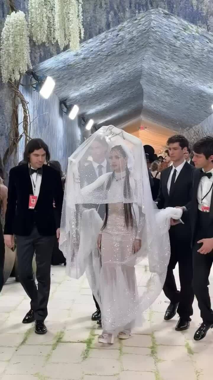 Lisa at Met Gala 2026