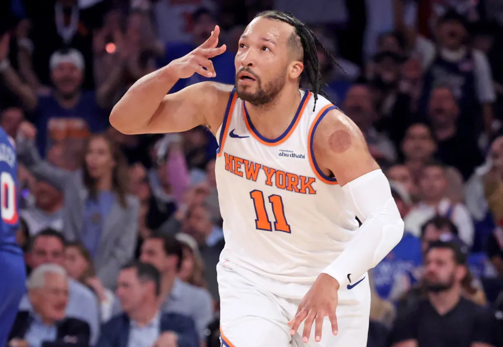 Jalen Brunson celebrates after hitting a 3-pointer during the Knicks' Game 1 blowout win over the 76ers. 