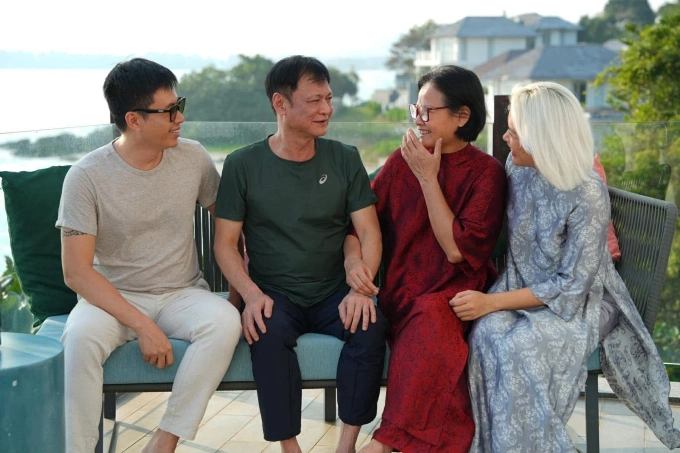 Ms. Linh and her husband (outside) and her parents on Tet 2024. Family photo provided