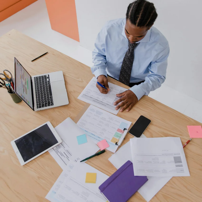 man who knows how he best gets work done efficiently