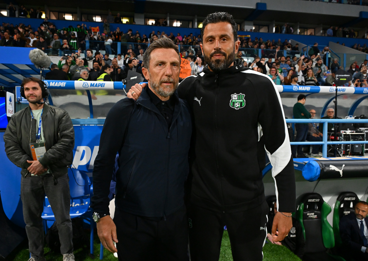 SASSUOLO, ITALY - MAY 17: Eusebio Di Francesco, Head Coach of US Lecce (L), and Fabio Grosso, Head Coach of US Sassuolo Calcio, interact prior to the Serie A match between US Sassuolo Calcio and US Lecce at Mapei Stadium Citta del Tricolore on May 17, 2026 in Sassuolo, Italy. (Photo by Alessandro Sabattini/Getty Images)