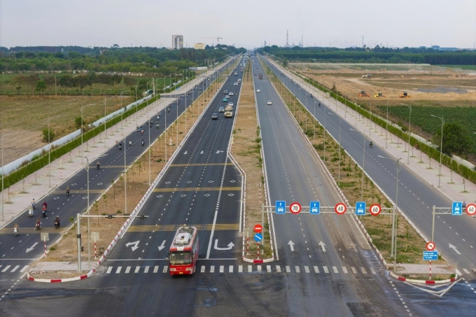 Nhon Trach is emerging as a key growth hotspot, benefiting directly from Dong Nai Citys multi-billion-dollar infrastructure network. Photo courtesy of DT25B (Ton Duc Thang Boulevard)