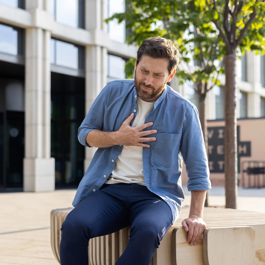 man whose heart races when he arrives at work