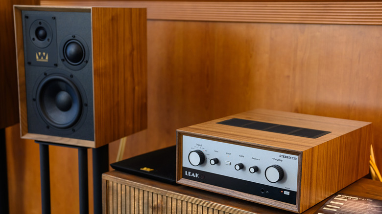 Stereo amplifier and a bookshelf speaker on display