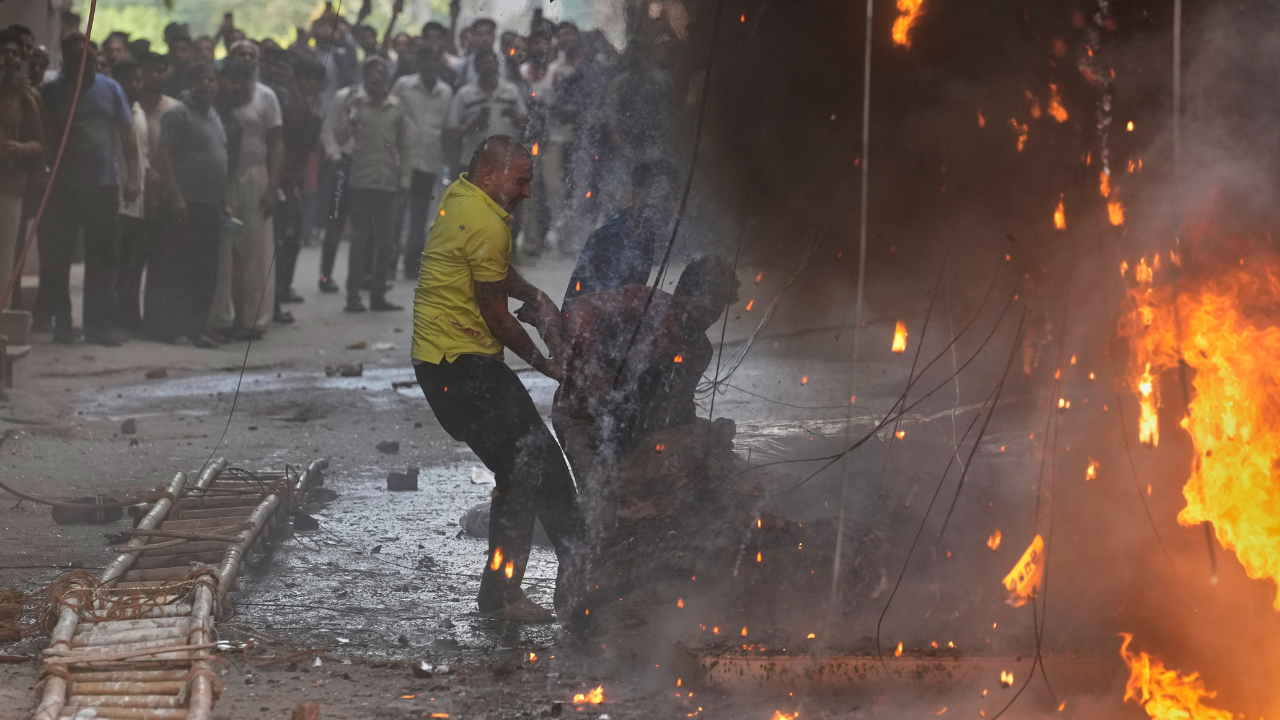 Delhi fire