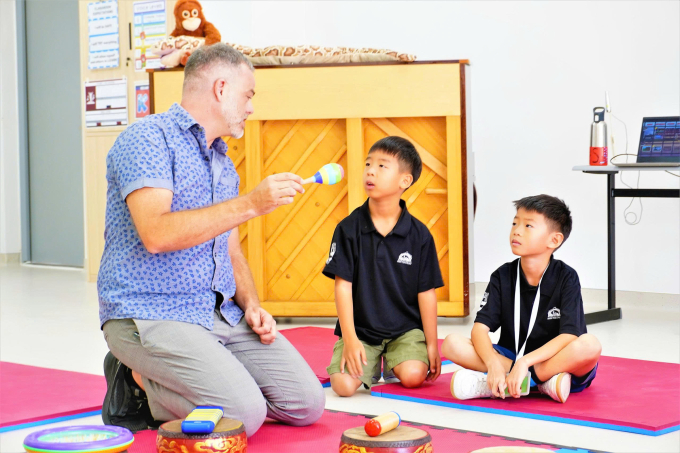 Students in music class. Photo courtesy of Shattuck St. Marys International School Vietnam