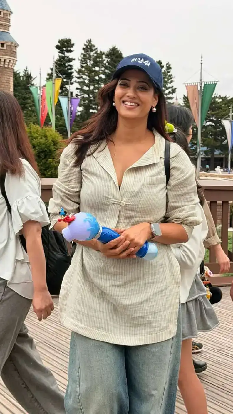 Glimpses of Shweta Tiwari and son Reyansh's trip to Japan