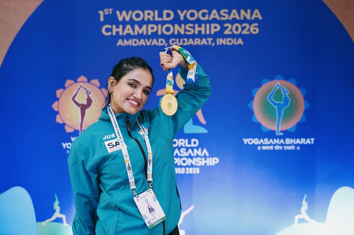 Rajgor, who hails from Bhuj in Gujarat, dominated the Forward Bend competition in Senior B Female category to clinch the gold medal with 43.50 points. Rajgor, who hails from Bhuj in Gujarat, dominated the Forward Bend competition in Senior B Female category to clinch the gold medal with 43.50 points.