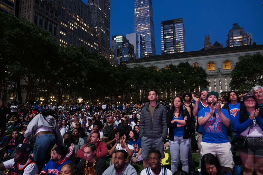 The New York City Police Department and Secret Service cancelled an NBA Finals watch party near Madison Square Garden, with fans advised to arrive at least two hours before Monday's game due to heightened security for President Trump's attendance.