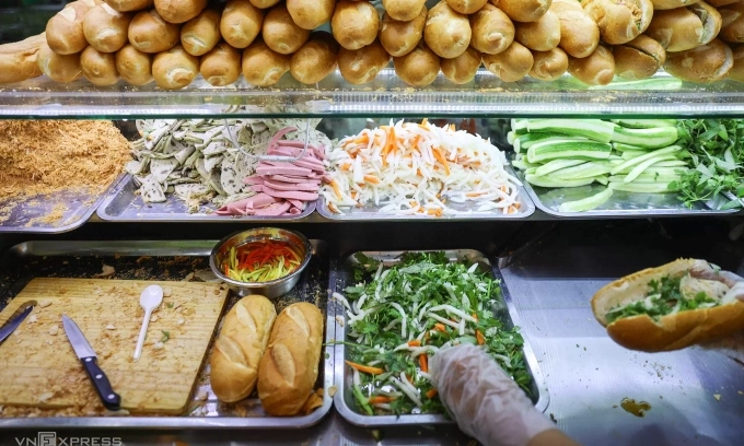 Bread stalls at the 2026 Bread Festival. Photo: Tran Quynh