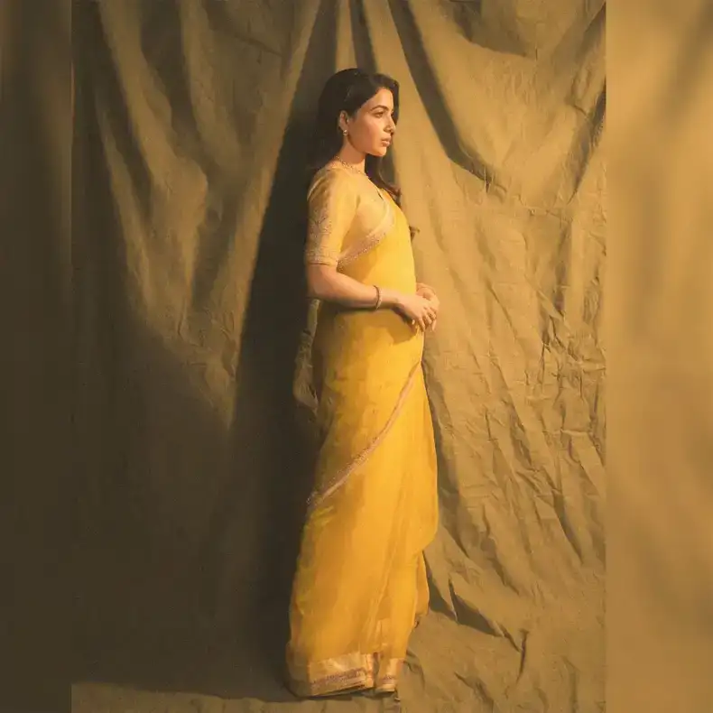Samantha Ruth Prabhu dazzles wearing a saree worth Rs 80,000