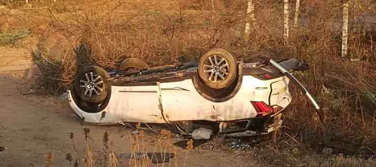 Mahindra-XUV700-rolled-over Mahindra-XUV700-rolled-over