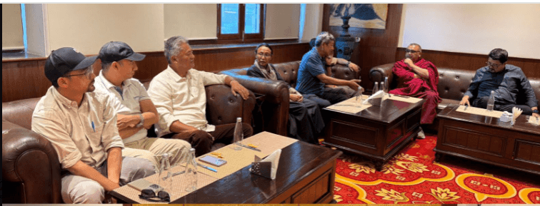 Ladakhi groups