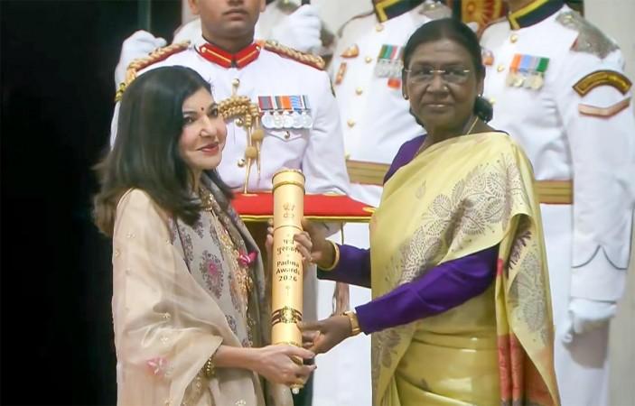 Padma Awards 2026: Alka Yagnik walks with helpers' support, touches PM Modi's feet; Rohit Sharma, Mammootty, R Madhavan honoured Padma Awards 2026: Alka Yagnik walks with helpers' support, touches PM Modi's feet; Rohit Sharma, Mammootty, R Madhavan honoured