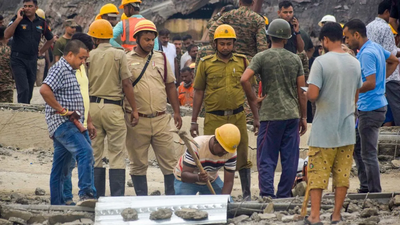 Screams Under Rubble Taratala