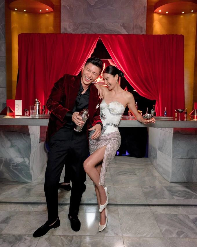 The two dated in their junior year, broke up but remained friends.   After graduation, Liu worked in technology investment banking at JP Morgan while Zhu became a U.S. Navy officer. In 2024 he visited her in Shanghai, where she was working for her family business, and they rekindled the relationship long-distance.