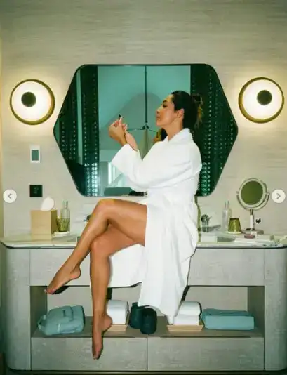 Malaika Arora's glamorous look in bathrobe is going viral on the internet