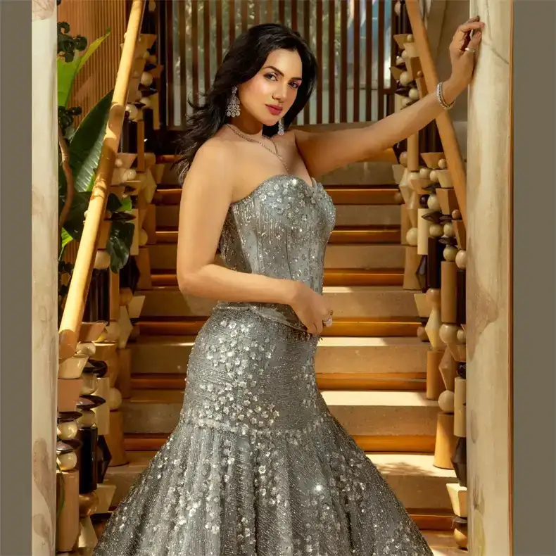 Akanksha Chamola's divorce revealed, mesmerized everyone with her glamorous look
