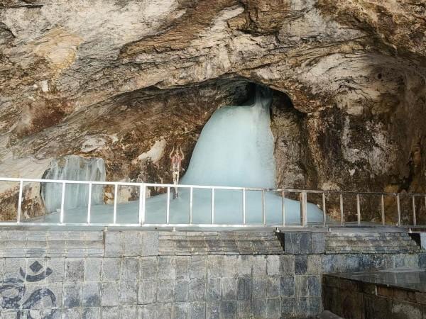 A view of the holy Shiv Lingam in the cave Shri Amarnath. Amarnath cave