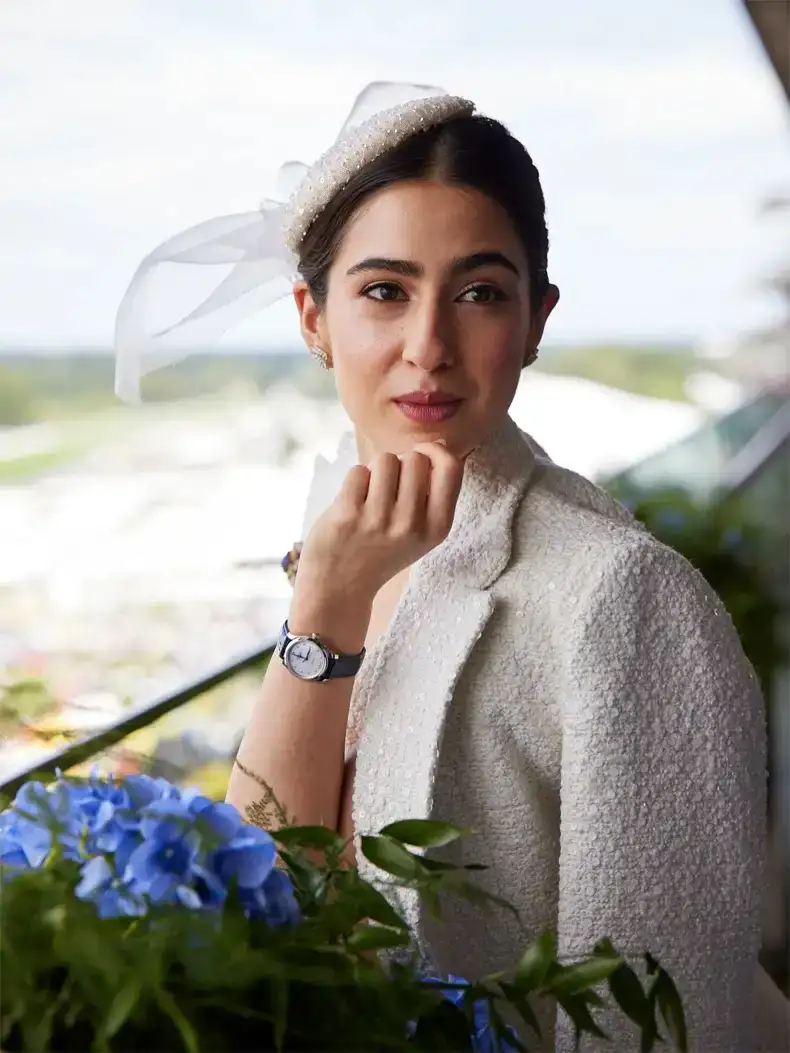 Sara Ali Khan and Henry Cavill meet in a spectacular event