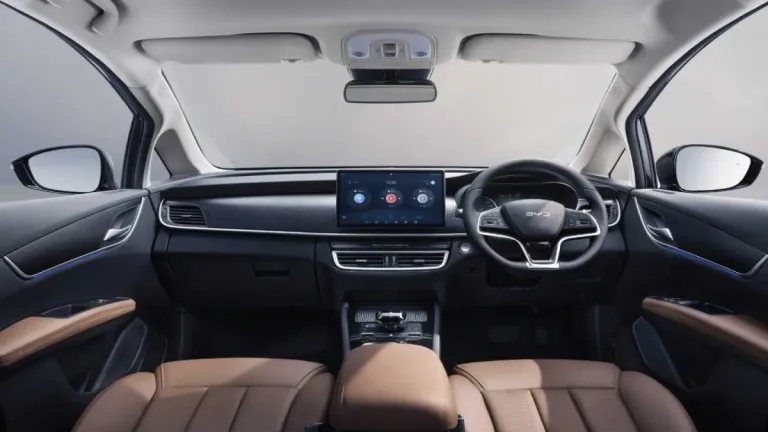 byd-emax7-interior byd-emax7-interior