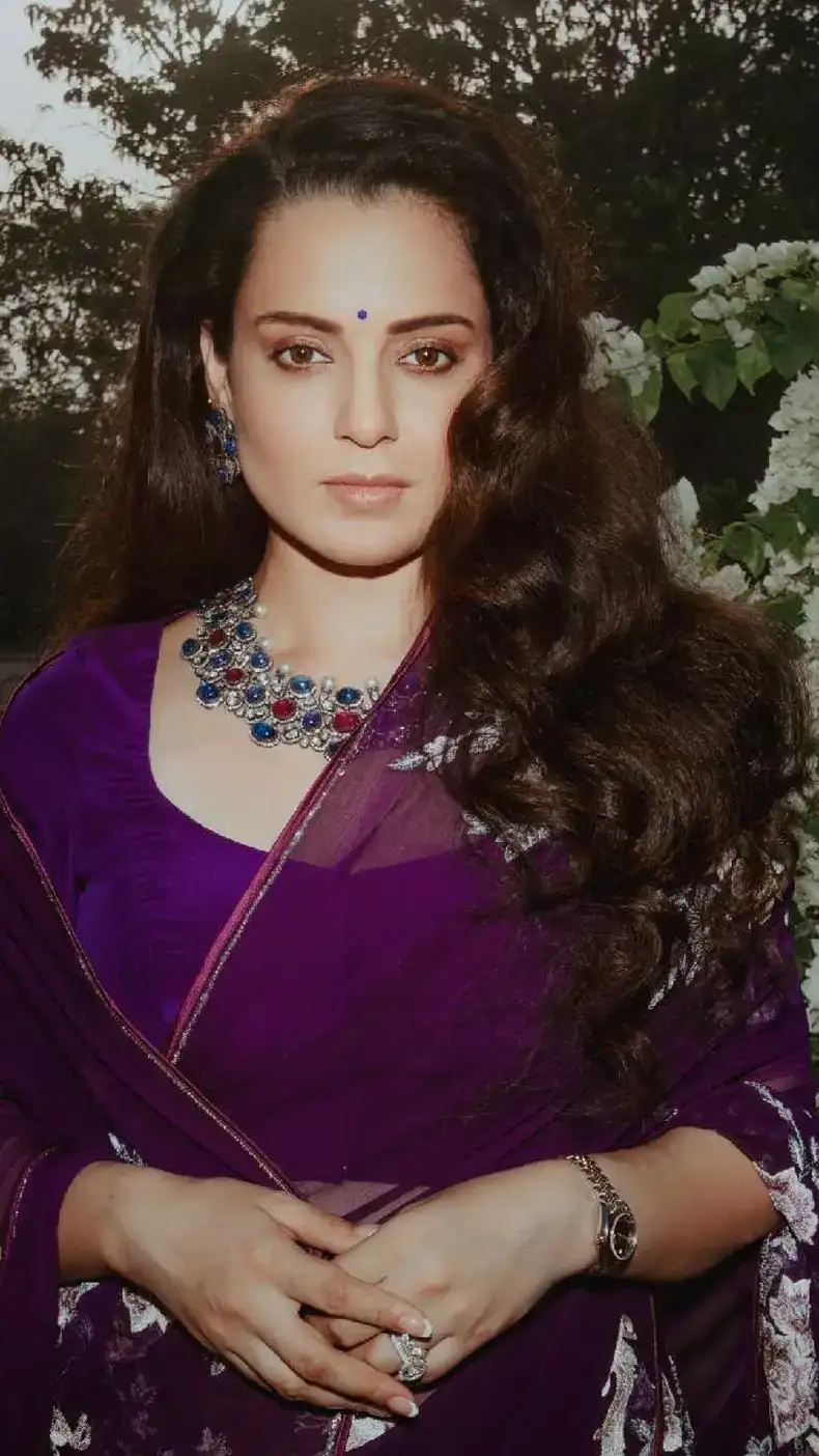 Shooting of Kangana Ranaut's new film Queen 2 completed, pictures went viral on social media.