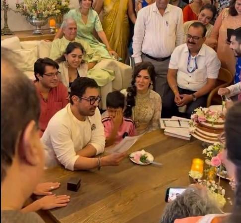 Aamir Khan kisses, hugs his third lawfully wedded wife Gauri Spratt; Aamir's kids Ira and Junaid clap as couple dance Aamir Khan kisses, hugs his third lawfully wedded wife Gauri Spratt; Aamir's kids Ira and Junaid clap as couple dance