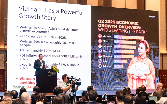 A speaker presenting at the event. Photo courtesy of the bank