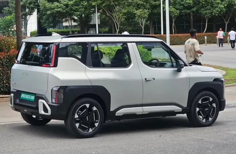 kia syros ev spyshot 2.jpg