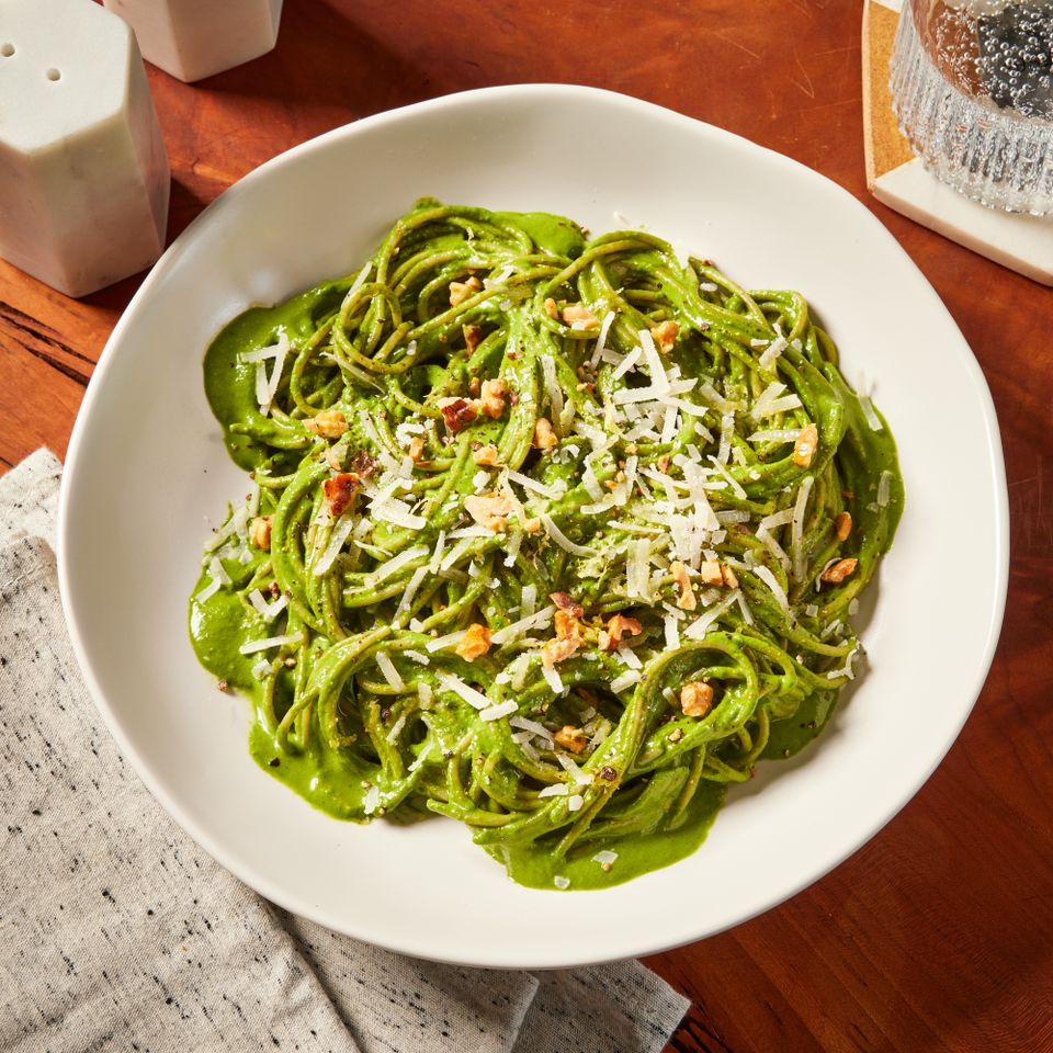 a recipe photo of the Easy Spaghetti with Spinach Sauce Credit: Photographer: Jen Causey, Food Stylist: Julian Hensarling, Prop Stylist: Josh Hoggle