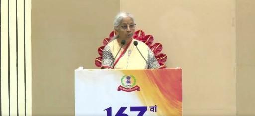 FM Sitharaman tells I-T Dept to ensure convenience for honest taxpayers FM Sitharaman tells I-T Dept to ensure convenience for honest taxpayers
