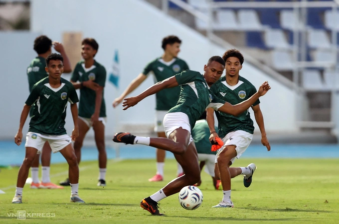 Timor Leste team practices at Chonburi Stadium, Thailand on the evening of July 23, 2026 to prepare for the match against Vietnam in the opening round of Group A ASEAN Cup 2026. Photo: Duc Dong