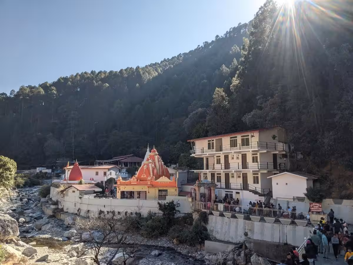 Early_morning_Glimpse_of_Kainchi_Dham_Nainital_2023 (1)