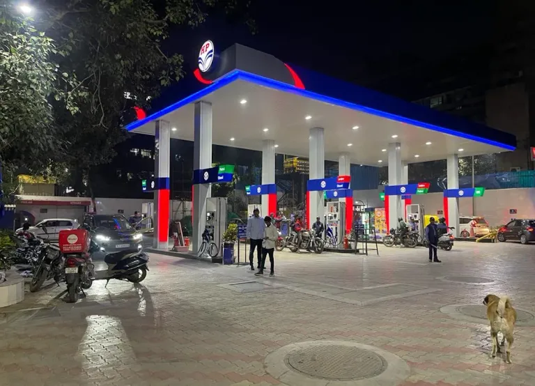 hindustan petroleum petrol pump india.jpg hindustan petroleum petrol pump india.jpg