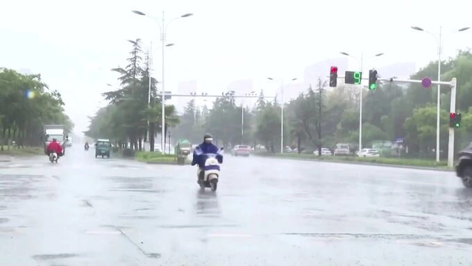 Landslide triggered by heavy rains enhanced by super typhoon Bavi kills 5 in Philippines